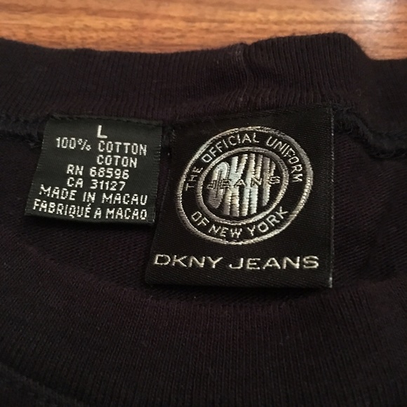 DKNY New York City Men's Sweatshirt - Large - Picture 4 of 4